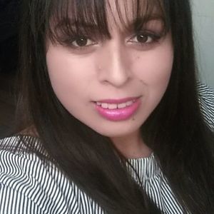 Meet your Posher, Mireya